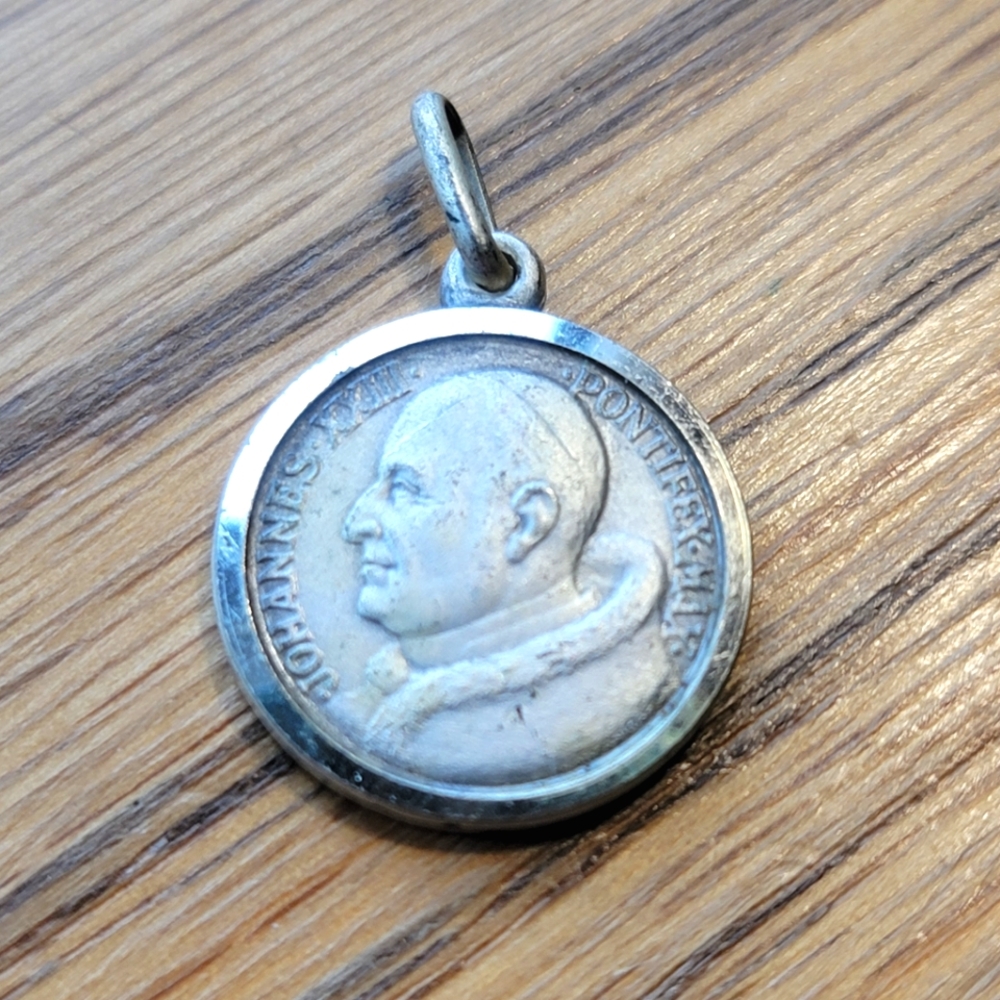 Pope Johannes XXIII Pontifex Max Basilica Pietro Roma - Catholic pendant 800
